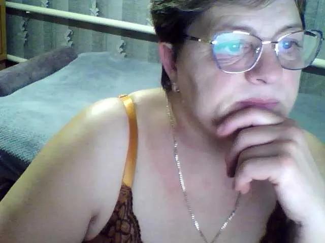 ElzaJewel on BongaCams