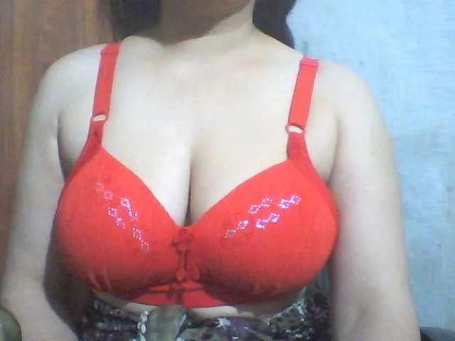 indiagirl50 on BongaCams 