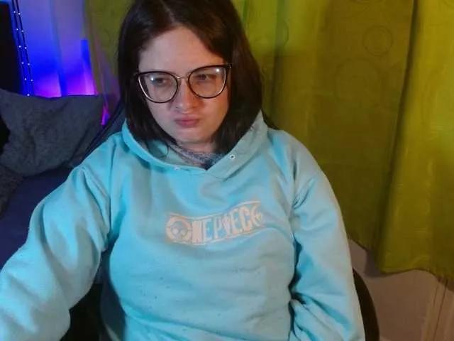 KrystalAdams — It excites me to please you, take you to the maximum point of passion and desire, I am not an easy girl, earn my love and you will know the sky.