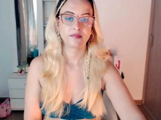 maryline-w on BongaCams