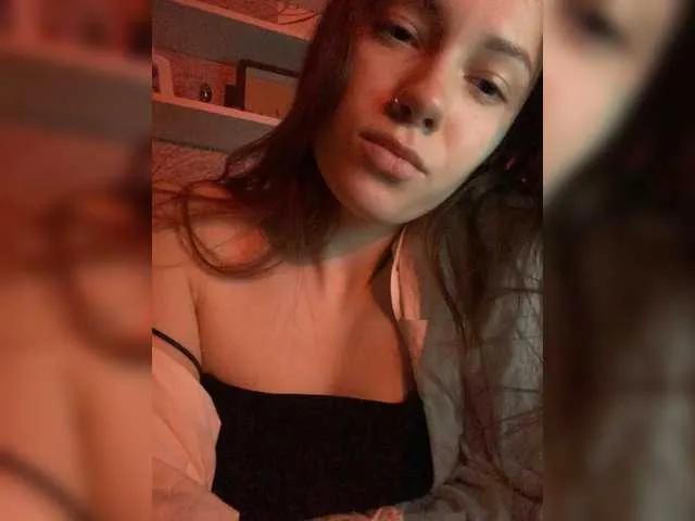 qizzy66 on BongaCams