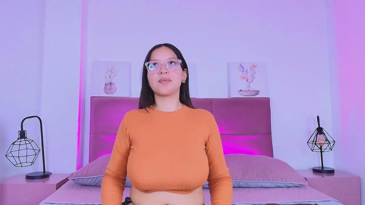 baby_blondie —  #schoolgirl #bigass #masturbation #C2C #cute #amateur