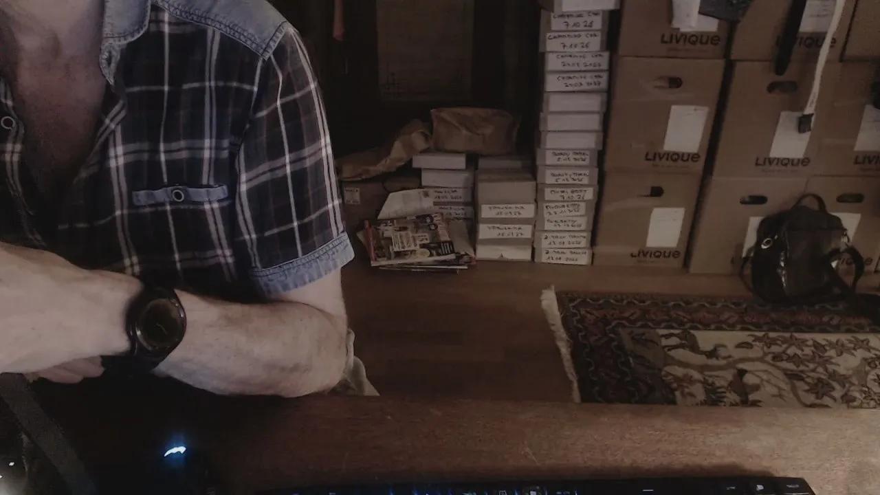 borninxixax — Freechat on Cam4