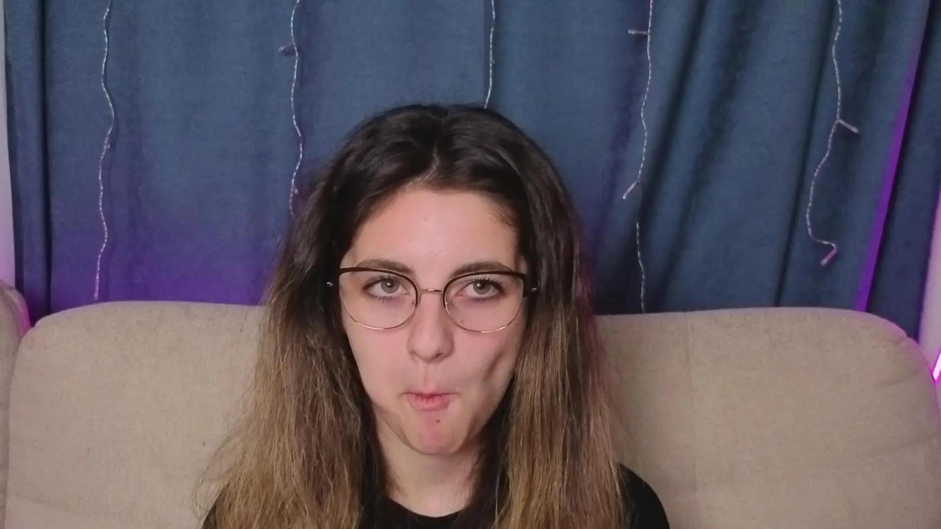 CaronFowlkes —  #spanking #striptease #cute #ass #feet