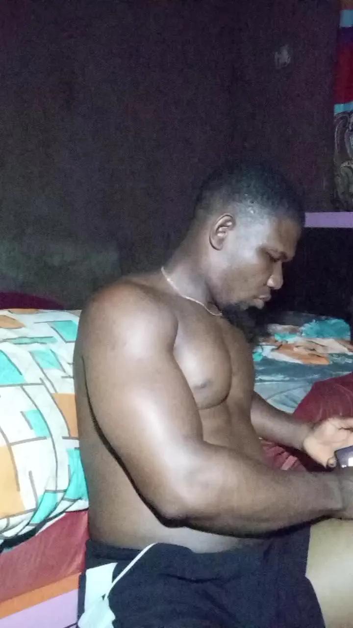 Desy2283 — #masturbation #piss #cum #muscularbigdick #C2C #pornstar #amateur