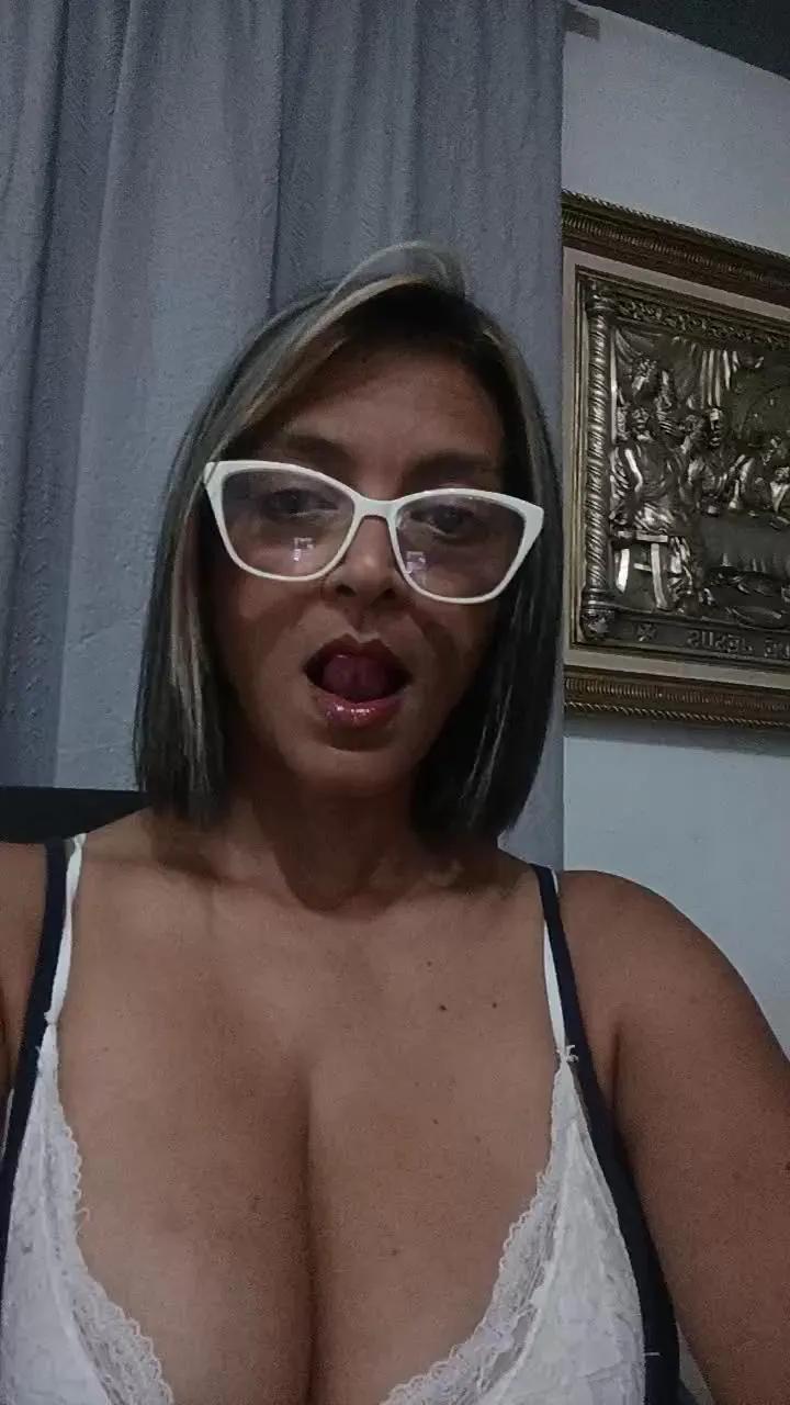 giorginaweb — Freechat on Cam4