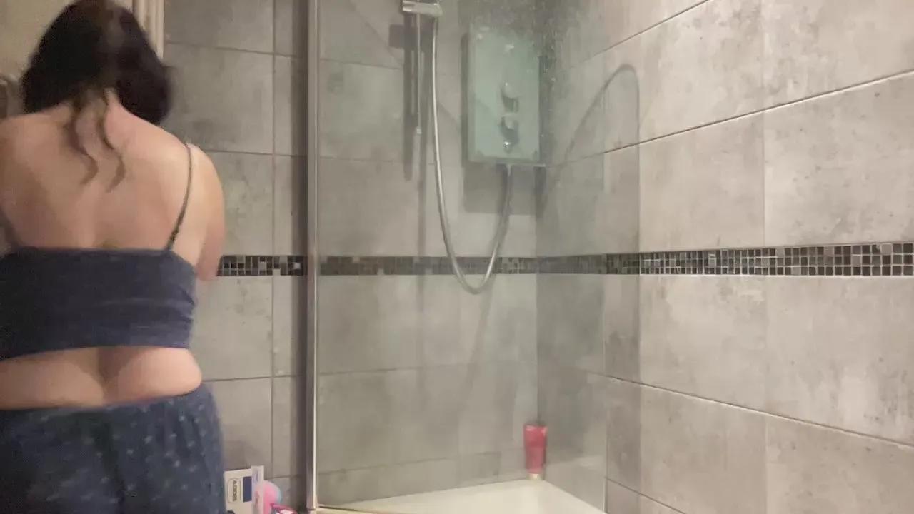 Hotbabe2019 — Freechat on Cam4