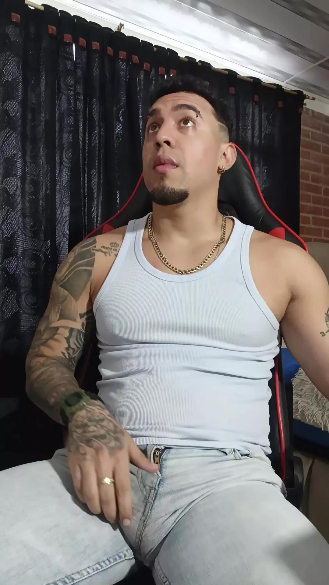 Im_massimo777 on Cam4 