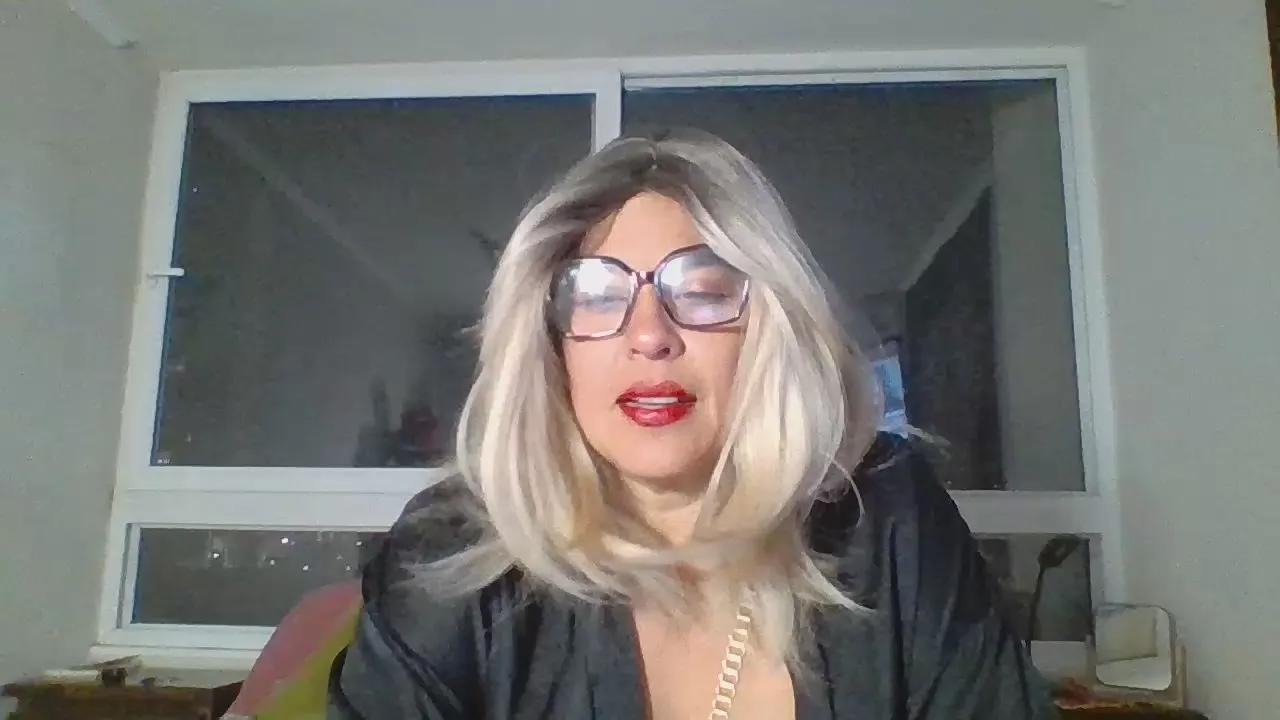 Ladysu —  #striptease #amateur #pornstar #masturbation #bigass #ass #cute