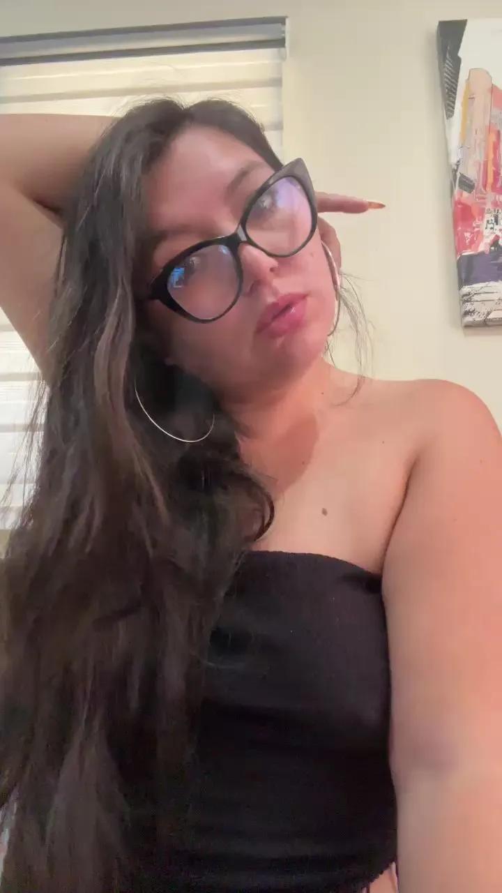 Meliixxx — Freechat on Cam4