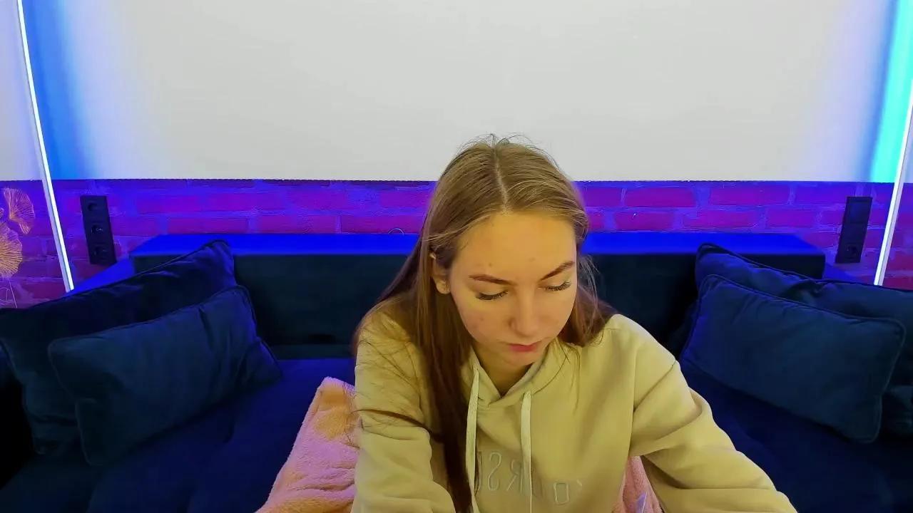 MilaAddams —  #masturbation #C2C #striptease #pussy #cute #spanking #feet