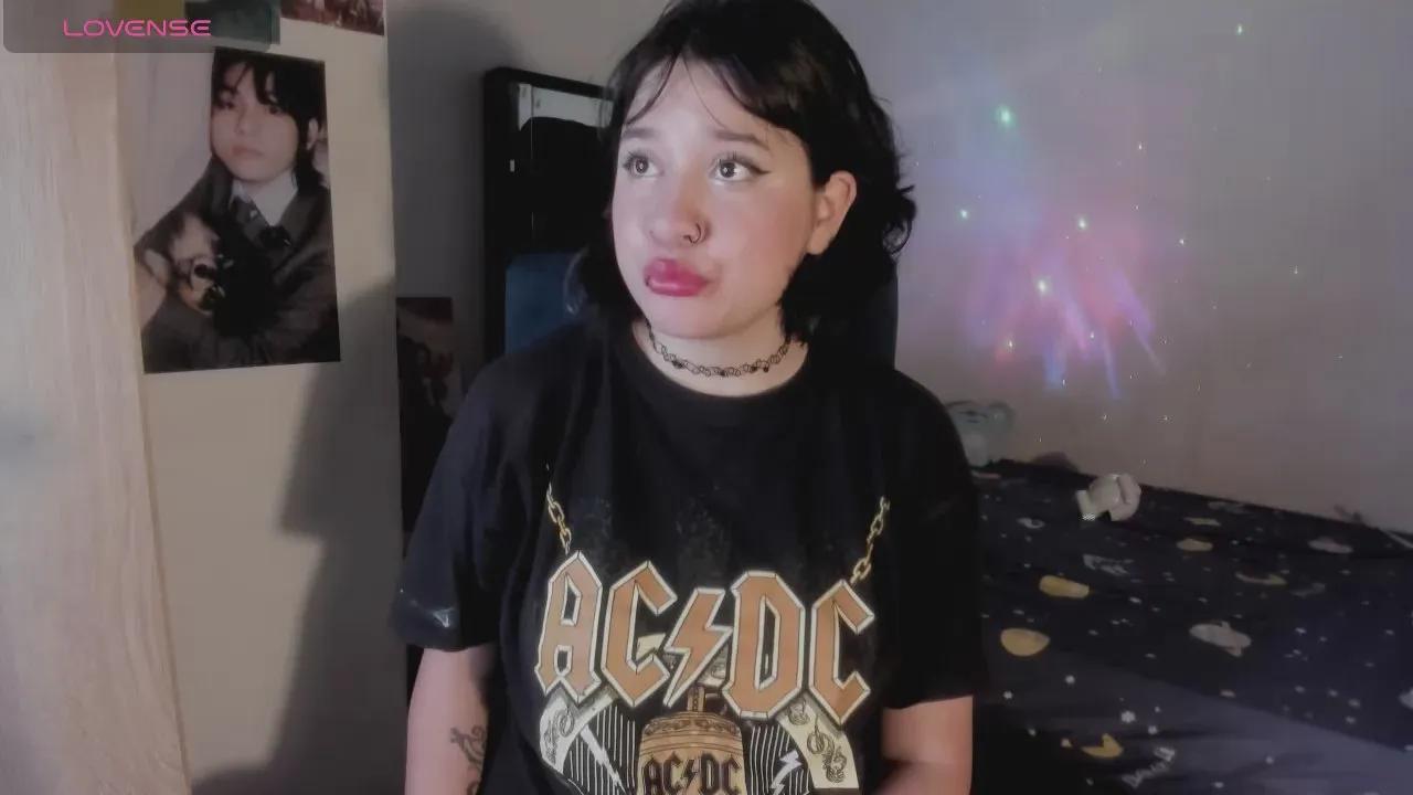 Mitsuri_uwuw —  #pee #gamer #blowjob #anal #schoolgirl