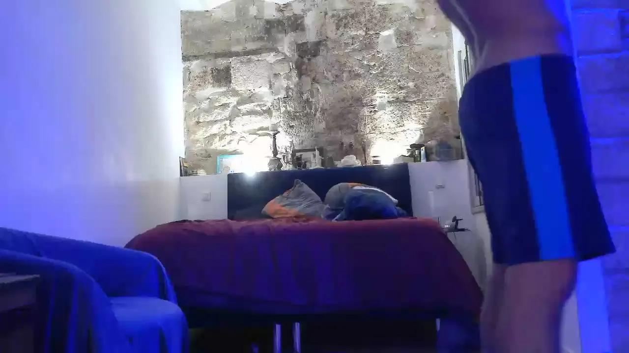 nickFR34kinky on Cam4