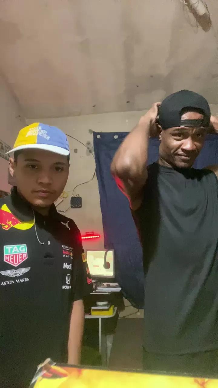 Novinnhho — Freechat on Cam4