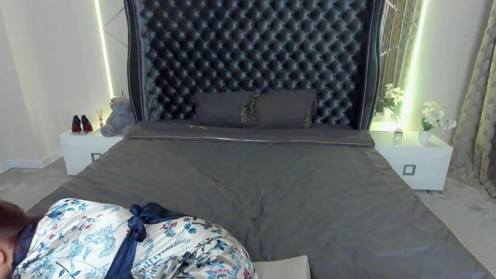 Rebeca_Diamond on Cam4 