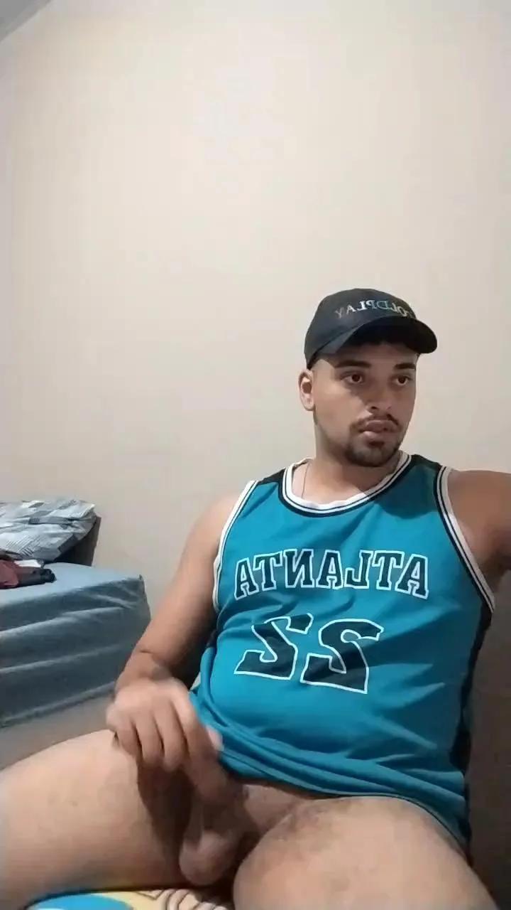 xcumshot3323 — Freechat on Cam4