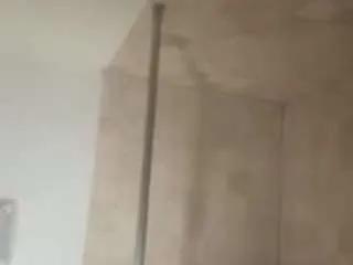 bamhangslow on CamSoda