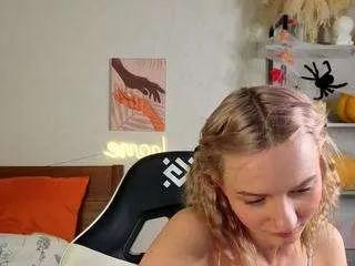 elvinabrowning — pull panties down a little lower and tease you [500 tokens remaining]