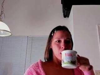 gabrielavega02 — Off pantie(3minutes) [Multi Goal]