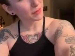 gracefulgrace — late night gooning with gracefulgrace(: [3333 tokens remaining]