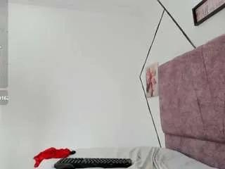 julieta-lein on CamSoda