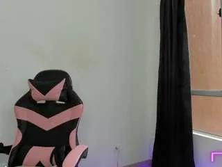 kmipearll on CamSoda