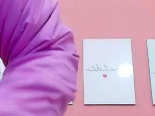 lilisantos on CamSoda 