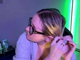 maaad-maxxx — Share cam on! Naked 15 mins! [Multi Goal]