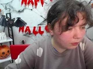 neonilalisova on CamSoda 