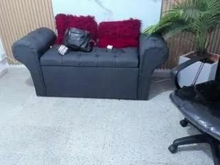 samantharoseee — play pussy/big squirt/ ice in my nipples [173 tokens remaining]