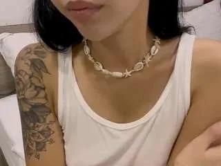 savannahroberts on CamSoda 