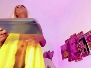 sofiaa-ferrer on CamSoda