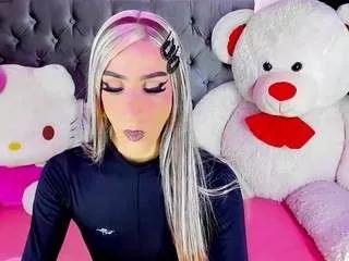 sweet-zoee2 on CamSoda 