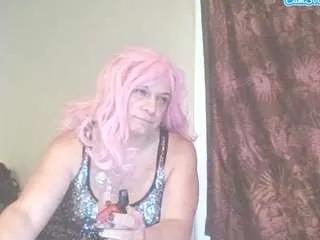 traphseslutbunny — Fucked with smoking accessory #parTy #spun #dopewhore #clouds [2000 tokens remaining]