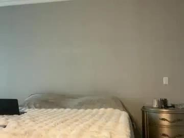 graceyrose — kiss alyssa, 2k views, 10 likes  #slim #18 #new #brunett [1768 tokens remaining]