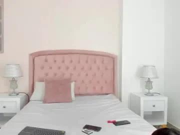 kendall__fox — GOAL: Make Me Wet [97 tokens remaining] lose yourself in my gaze and in my smile #fuckmachine #latina #18 #squirt #daddysgirl