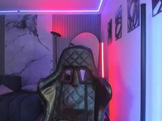 arthur_stonee on Flirt4Free