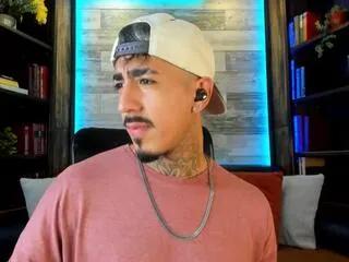 donovan_desmond on Flirt4Free 