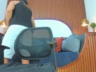 donovan_desmond on Flirt4Free 