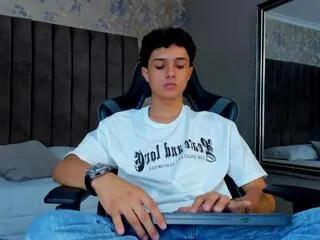 ethan_lowell — Freechat on Flirt4Free