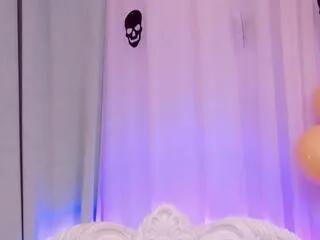 jia_liss — Away on Flirt4Free