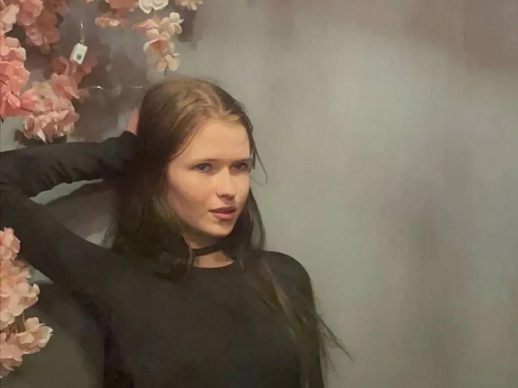 CharisseChappel — a bit creative, a bit sporty, a bit shy, and a bit quirky,I love motorcycles.