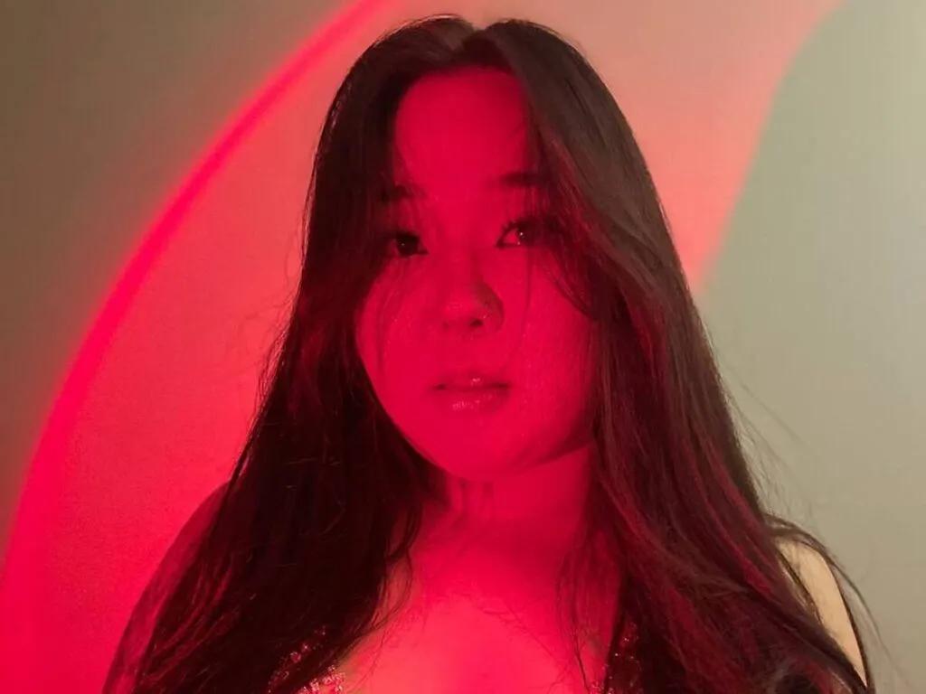 MeiKim — Passion, toys and flirting.