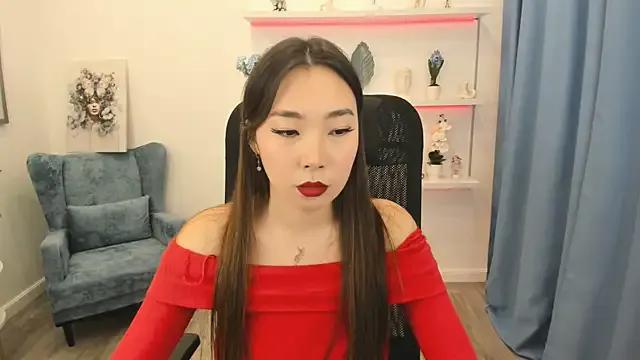 AnnaReyla on StripChat 