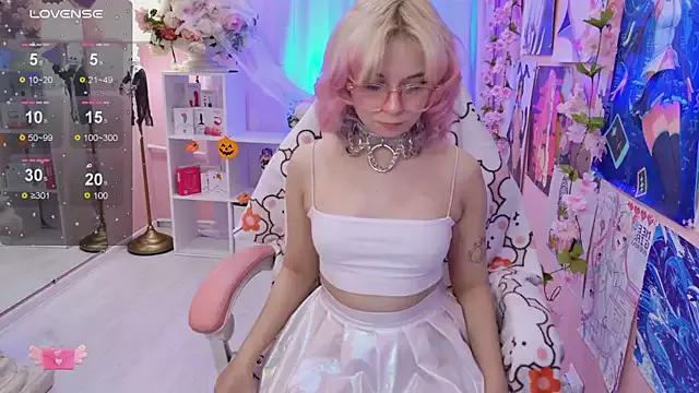 Coconut_Mia on StripChat 