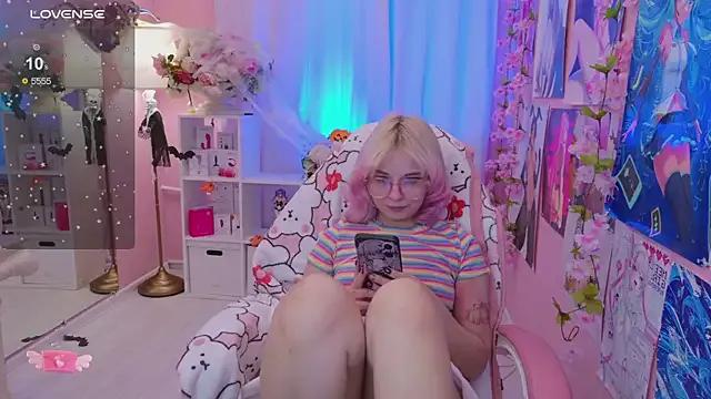 Coconut_Mia on StripChat 