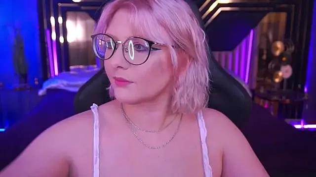 CoolTatis on StripChat 