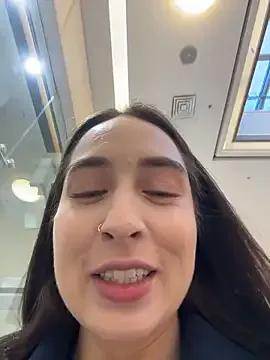 Holly_Play — risky show sweet boobs around people