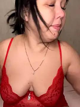 Love__Mom — Show my tits 