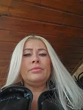 MILFBARBY — Make me squirt in public place